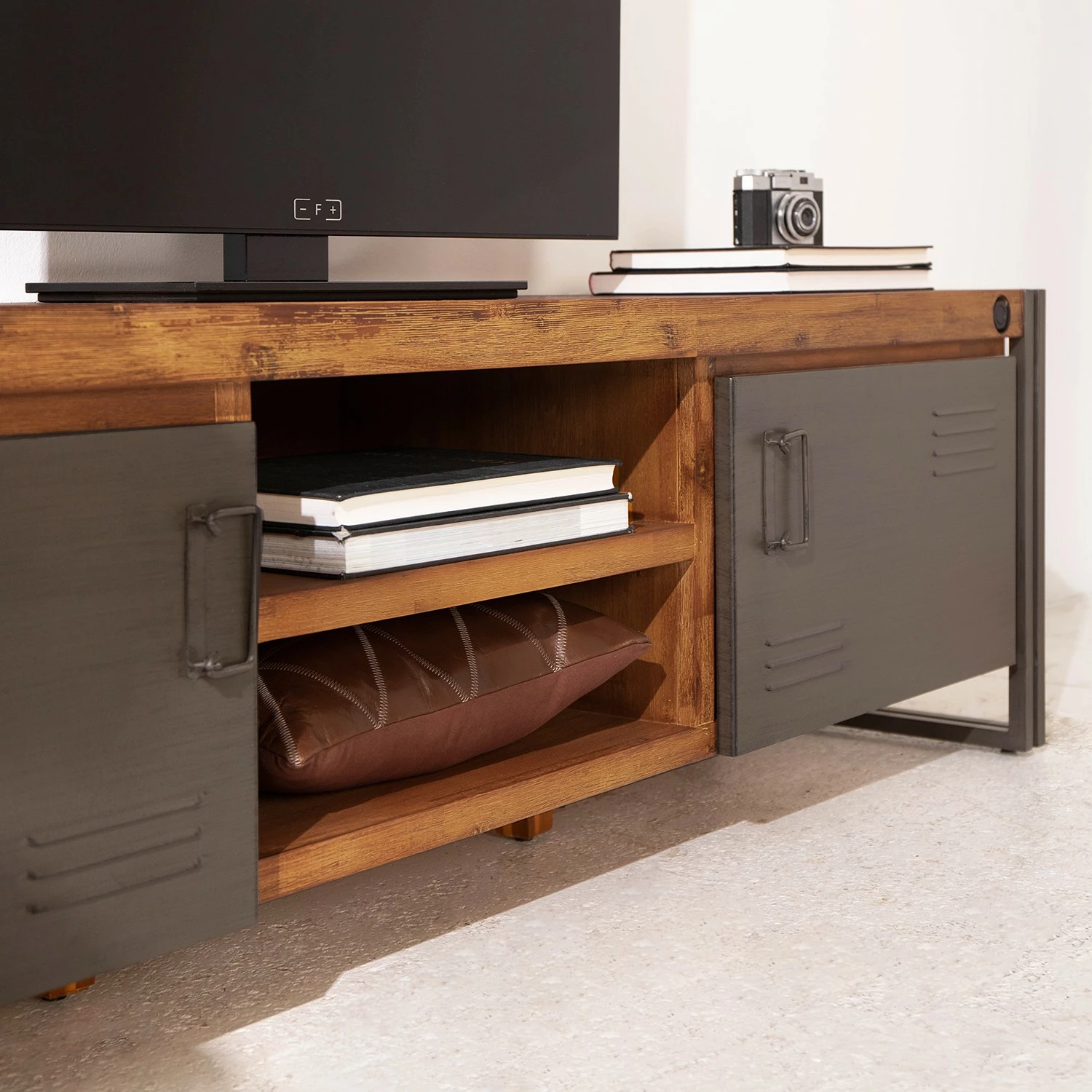 Ars manufacti TV-Lowboard Manchester II - Akazie massiv / Metall - Akazie / Anthrazit 20 Ars manufacti TV-Lowboard Manchester II - Akazie massiv / Metall - Akazie / Anthrazit – Bild 18