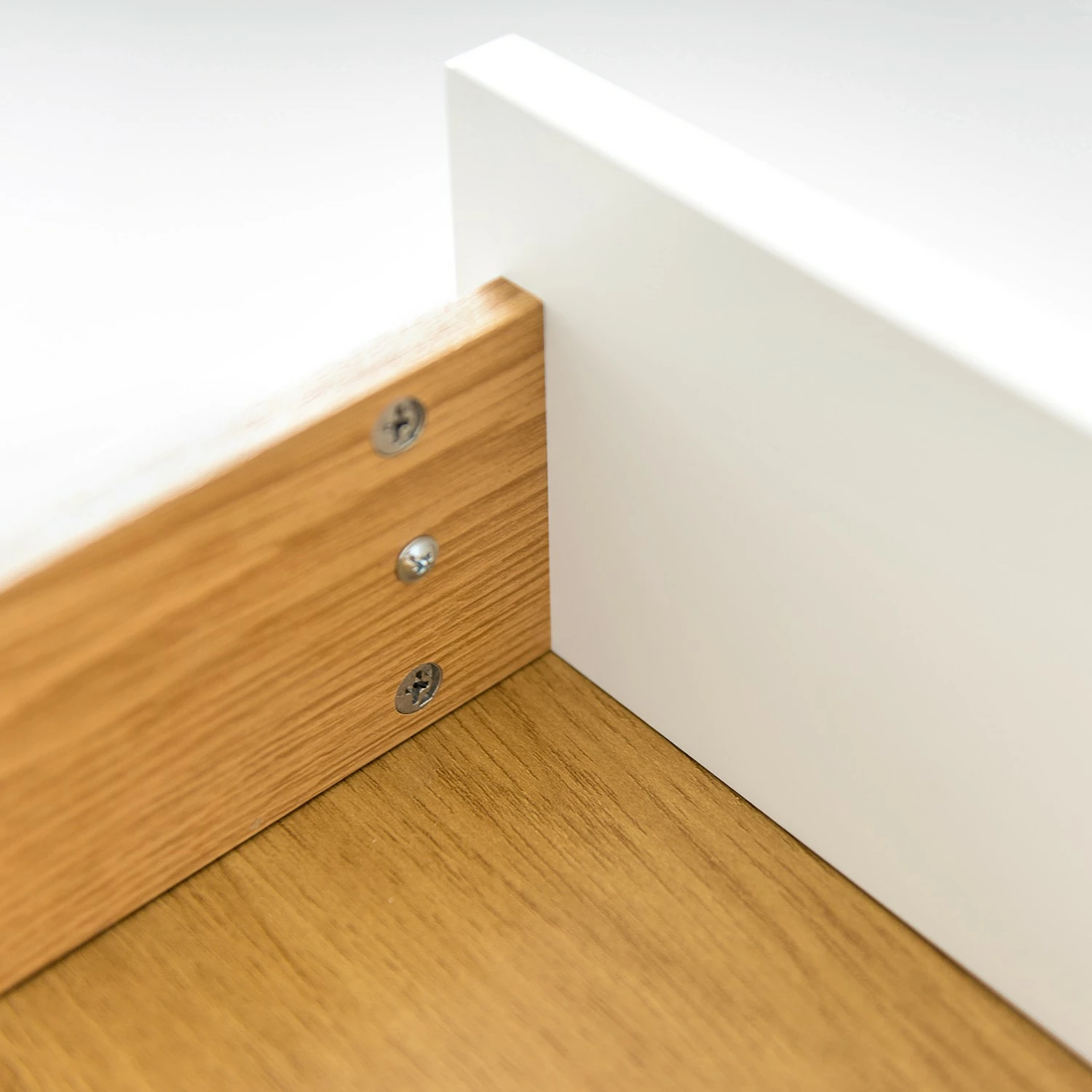 Tenzo TV-Lowboard Bess - Eiche teilmassiv - Weiß 6 Tenzo TV-Lowboard Bess - Eiche teilmassiv - Weiß – Bild 4