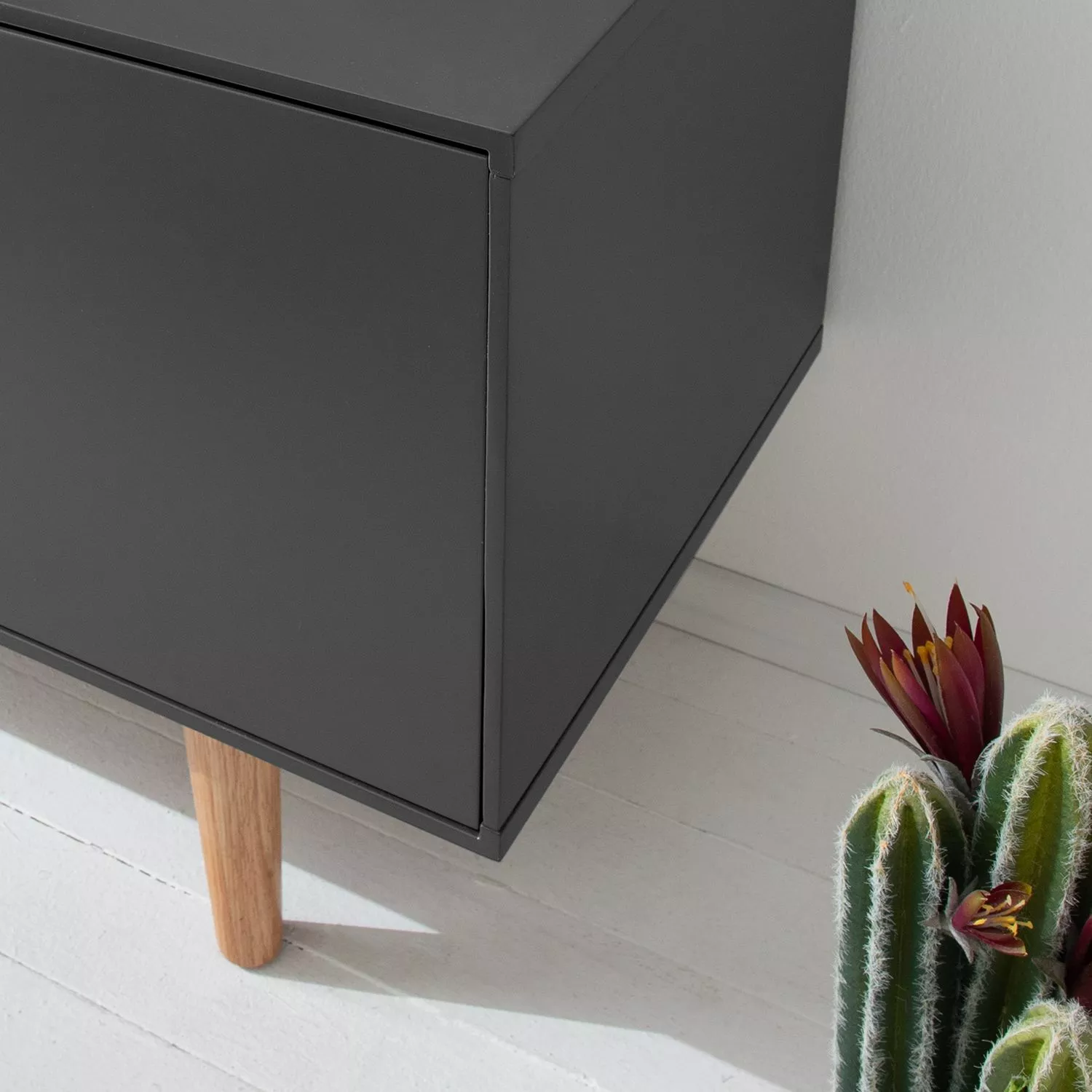 Mørteens TV-Lowboard Lindholm - Grau - 160 x 40 cm 14 Mørteens TV-Lowboard Lindholm - Grau - 160 x 40 cm – Bild 12