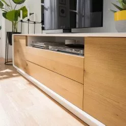 Mørteens TV-Lowboard Boge II - Asteiche / Matt Weiß 19 Mørteens TV-Lowboard Boge II - Asteiche / Matt Weiß -Kommoden Verkäufe 2023 1000123285 200811 14060601192 DETAILS P000000001000123285