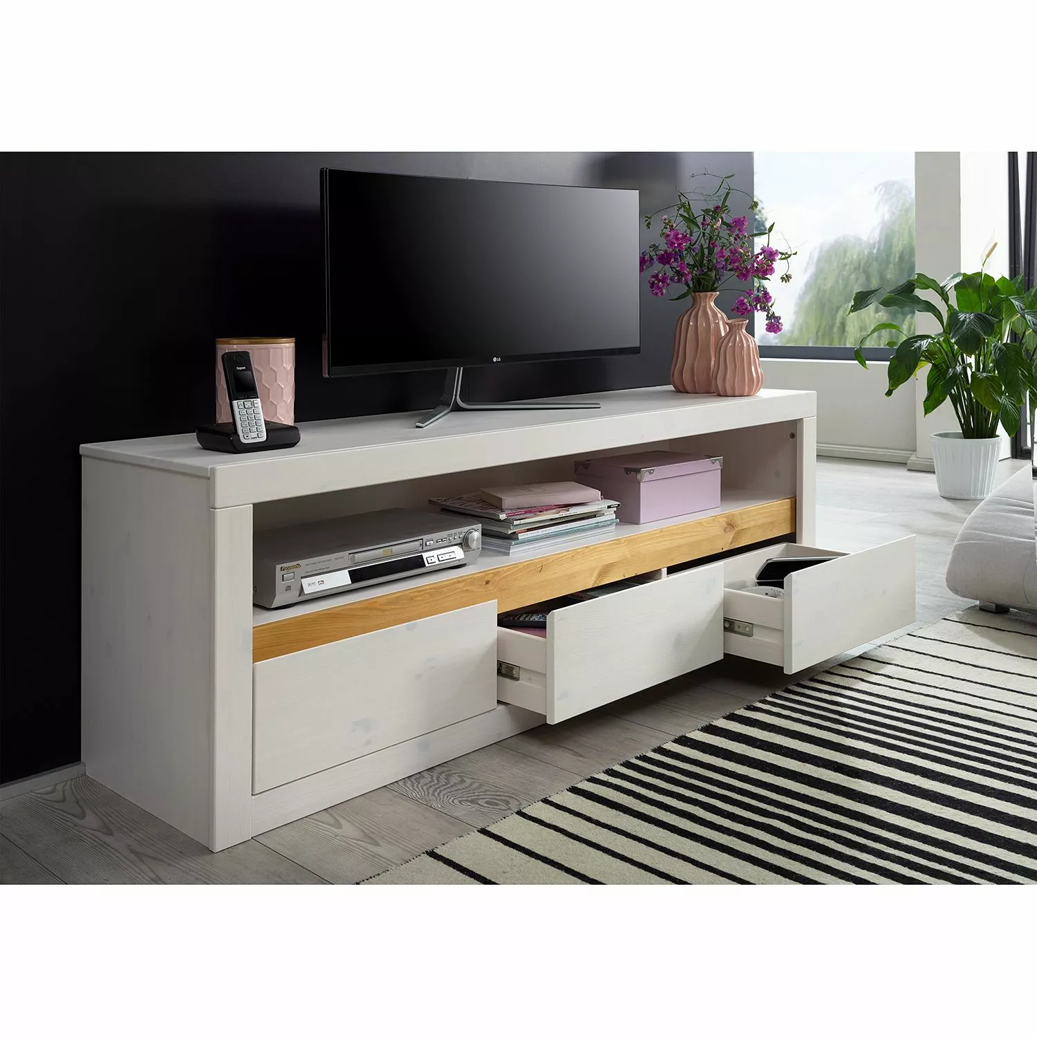 Naturoo TV-Lowboard Maceio II - Kiefer Massiv - Kiefer Weiß 6 Naturoo TV-Lowboard Maceio II - Kiefer Massiv - Kiefer Weiß – Bild 4