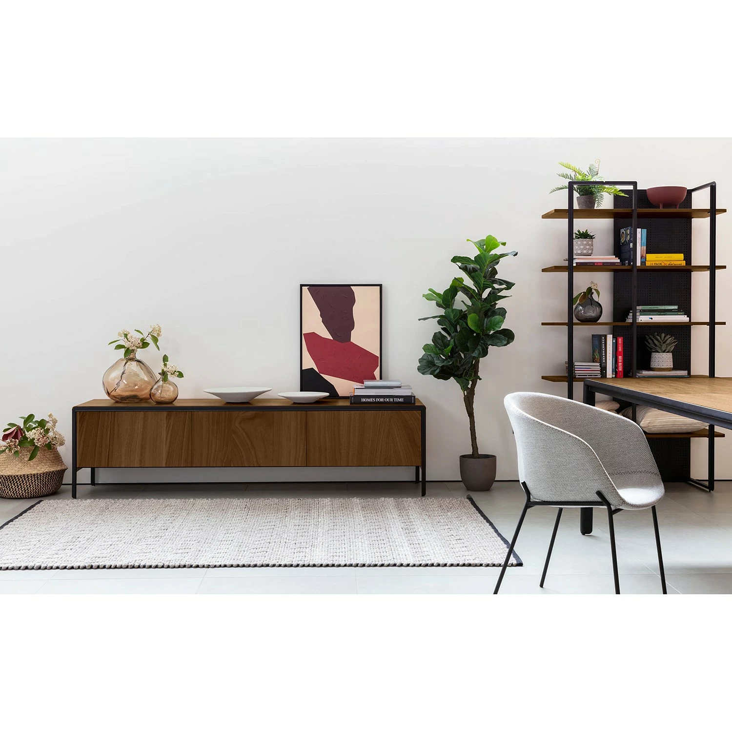 Red Living TV-Lowboard Juuka - Echtholzfurnier - Walnuss / Schwarz 6 Red Living TV-Lowboard Juuka - Echtholzfurnier - Walnuss / Schwarz – Bild 4