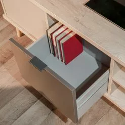 Mørteens TV-Lowboard Elysian - Grau / Eiche Dekor 25 Mørteens TV-Lowboard Elysian - Grau / Eiche Dekor -Kommoden Verkäufe 2023 1000214491 200608 14160700071 DETAILS P000000001000214491