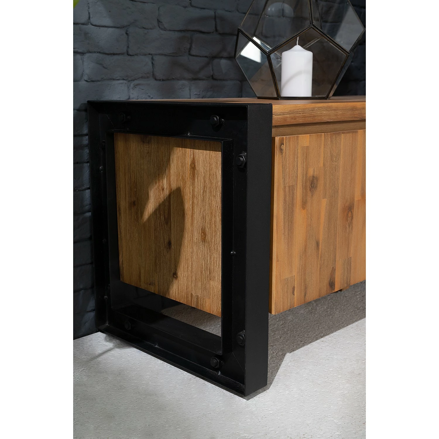 Ars manufacti TV-Lowboard Urban Industry II - Akazie teilmassiv / Metall - Akazie / Schwarz 13 Ars manufacti TV-Lowboard Urban Industry II - Akazie teilmassiv / Metall - Akazie / Schwarz – Bild 11