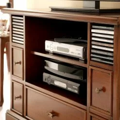 Ridgevalley TV-Lowboard Brieux II - Tulpenbaum teilmassiv - Tulpenbaum Antik -Kommoden Verkäufe 2023 1000230624 201113 12542000103 DETAILS P000000001000230624