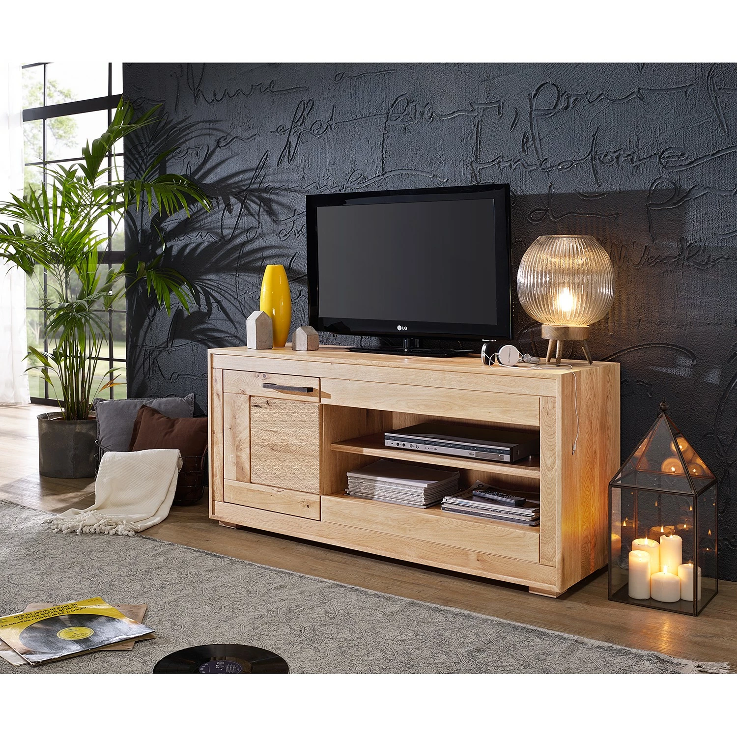 Naturoo TV-Lowboard Juillan I - Wildeiche massiv / Metall - Wildeiche / Schwarz 4 Naturoo TV-Lowboard Juillan I - Wildeiche massiv / Metall - Wildeiche / Schwarz – Bild 2