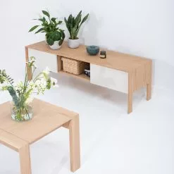 Studio Copenhagen TV-Lowboard Maayka I - Eiche teilmassiv - Mushroom Creme / Eiche Hell -Kommoden Verkäufe 2023 1000277386 211012 153649000132 DETAILS P000000001000277386