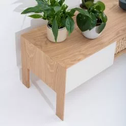 Studio Copenhagen TV-Lowboard Maayka I - Eiche teilmassiv - Mushroom Creme / Eiche Hell -Kommoden Verkäufe 2023 1000277386 211012 15364900099 DETAILS P000000001000277386