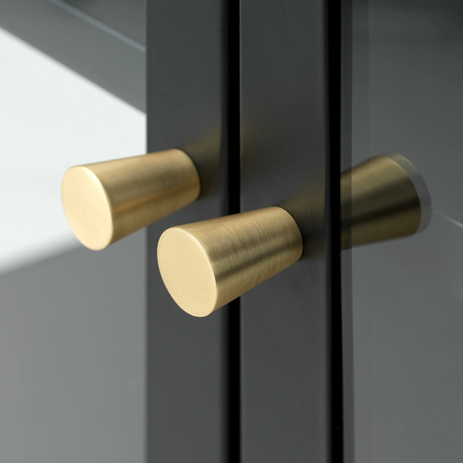 Loftscape TV-Lowboard Angelus - Metall / Glas - Schwarz 8 Loftscape TV-Lowboard Angelus - Metall / Glas - Schwarz – Bild 6