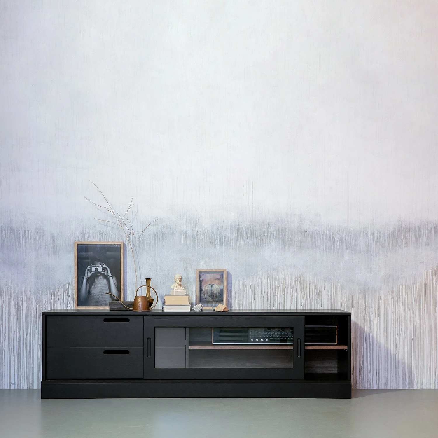 Red Living TV-Lowboard Lescar - Kiefer massiv - Kiefer Schwarz 4 Red Living TV-Lowboard Lescar - Kiefer massiv - Kiefer Schwarz – Bild 2