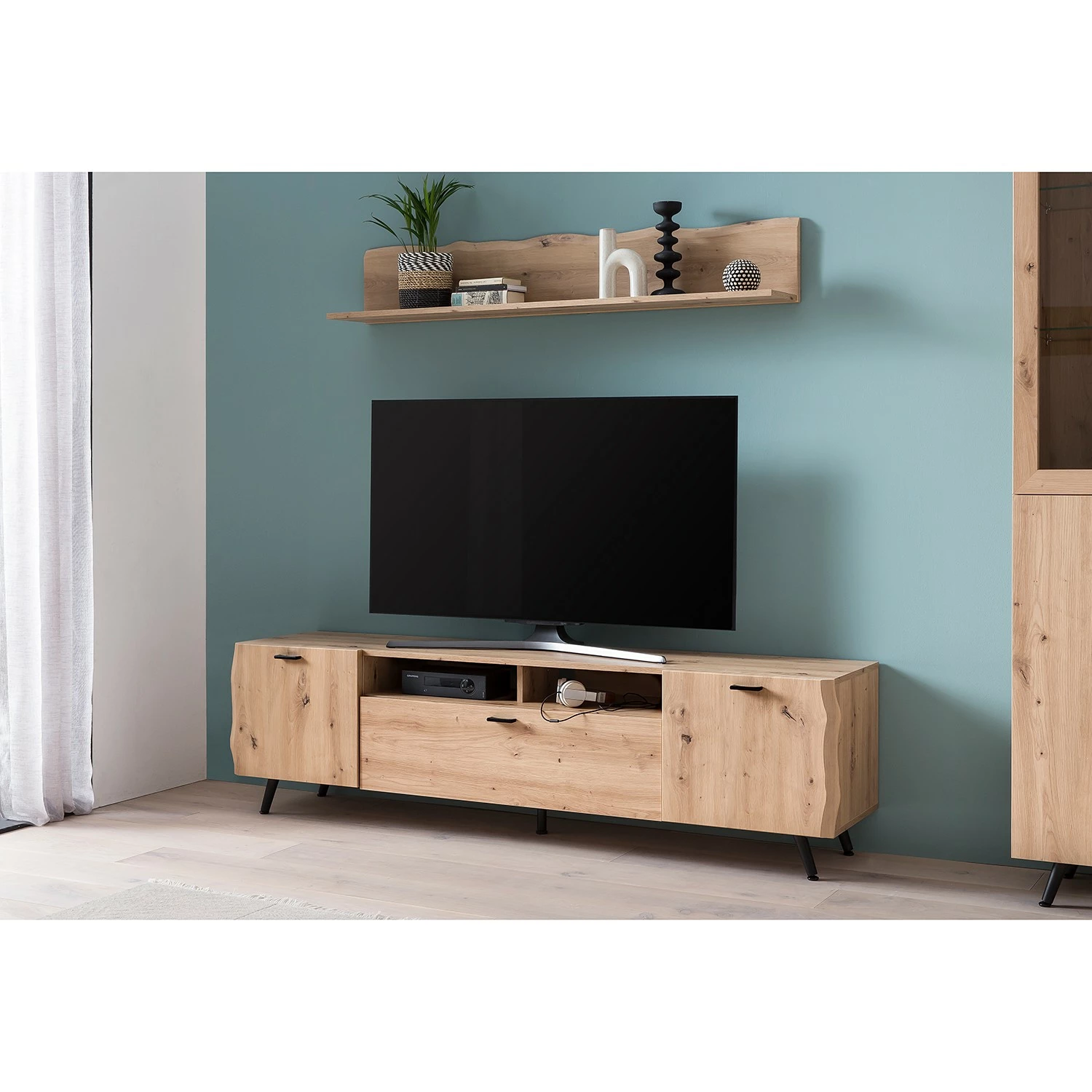 Ars Natura TV-Lowboard Dorchester - Eiche Artisan Dekor 4 Ars Natura TV-Lowboard Dorchester - Eiche Artisan Dekor – Bild 2