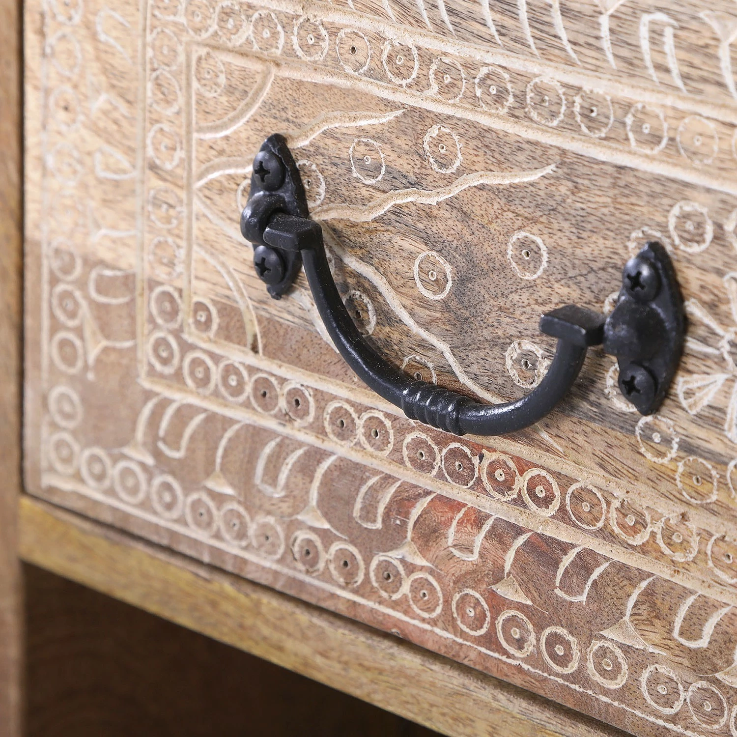 Red Living TV-Lowboard Vallentuna - Mango massiv / Metall - Mango / Schwarz 9 Red Living TV-Lowboard Vallentuna - Mango massiv / Metall - Mango / Schwarz – Bild 7