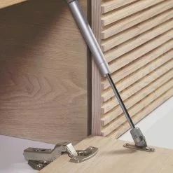 Norrwood TV-Lowboard Maredale II - Esche teilmassiv - Weiß / Esche 18 Norrwood TV-Lowboard Maredale II - Esche teilmassiv - Weiß / Esche -Kommoden Verkäufe 2023 1000363980 220714 040 DETAILS P000000001000363980