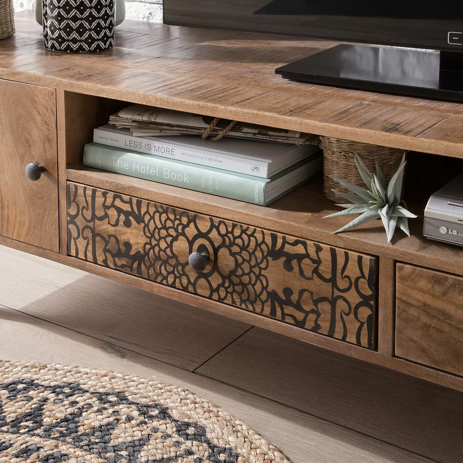 Ars manufacti TV-Lowboard Rygge II - Mango massiv 10 Ars manufacti TV-Lowboard Rygge II - Mango massiv – Bild 8